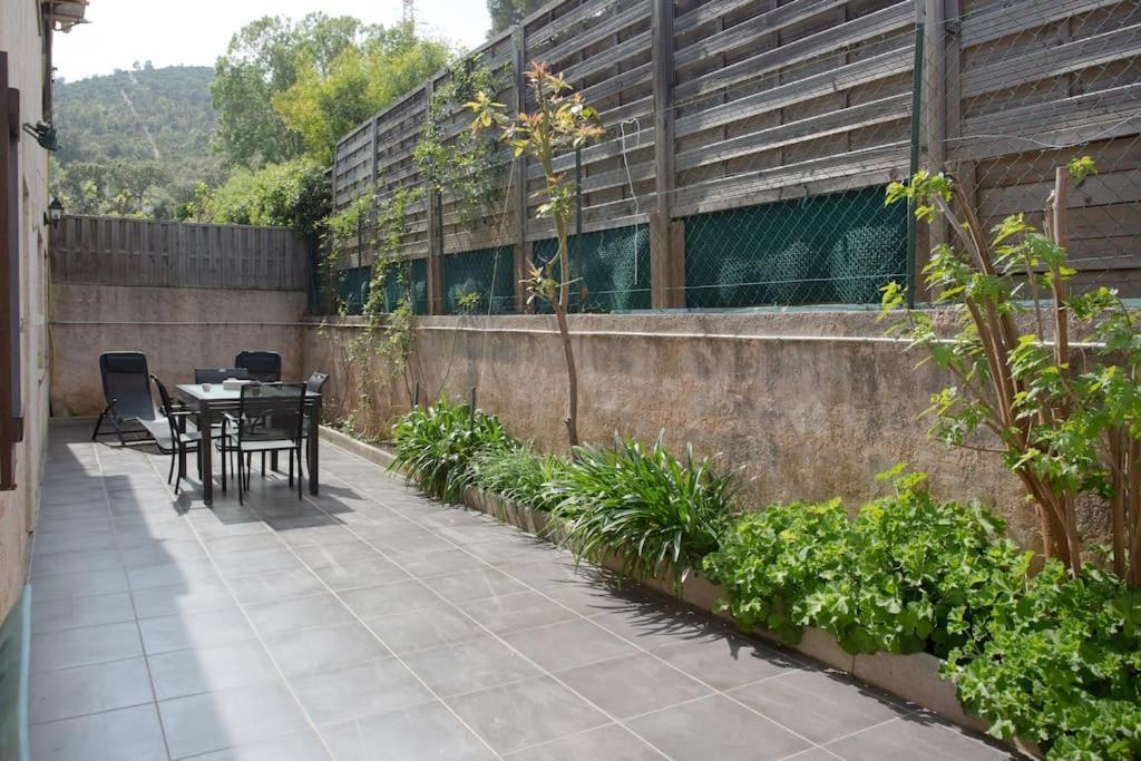 Appartement En Rez De Jardin Et Terrasse Ds Villa Hyères Exteriör bild